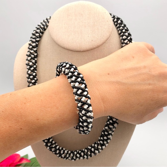 Black White Seed Bead Crocheted Tube Necklace Bracelet Set Boho Gypsy Festival - Picture 1 of 8